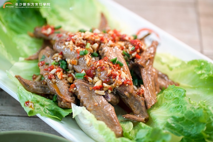 長(zhǎng)沙新東方烹飪學(xué)校學(xué)短期家常菜培訓(xùn)