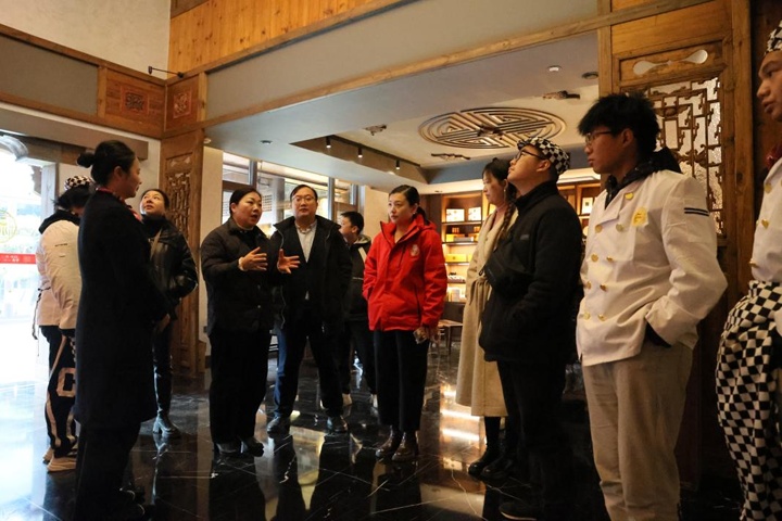 長沙新東方烹飪學(xué)校走進(jìn)喜苑人文餐廳