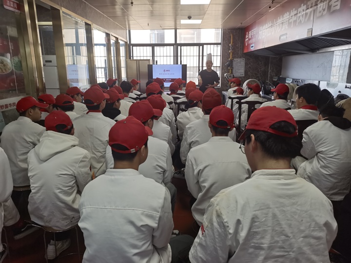 湖南東方高技技工學(xué)校與深圳辣可可聯(lián)合開(kāi)展訂單班人才培養(yǎng)