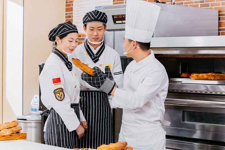 長(zhǎng)沙新東方烹飪學(xué)校
